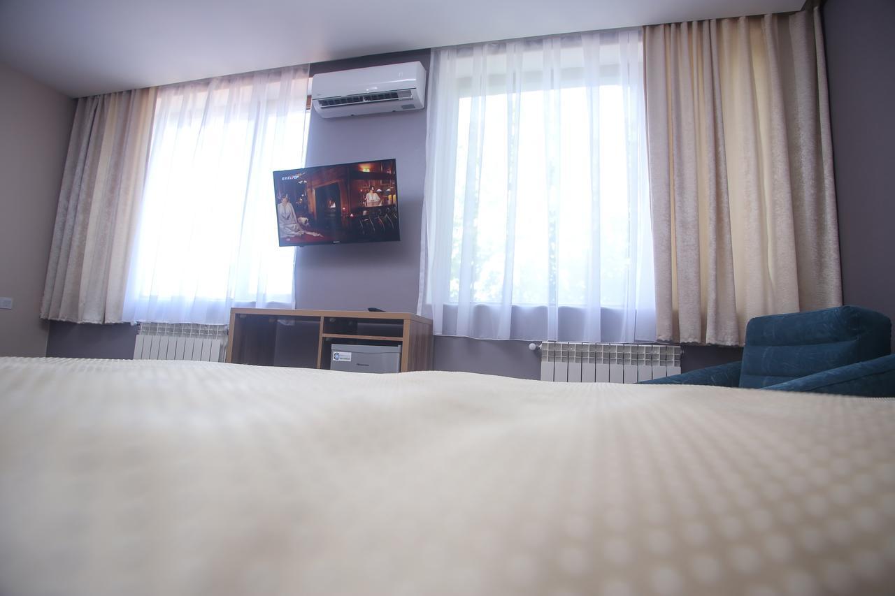 Evim Otel Zaqatala Exterior foto