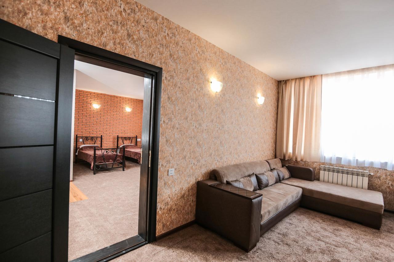 Evim Otel Zaqatala Exterior foto