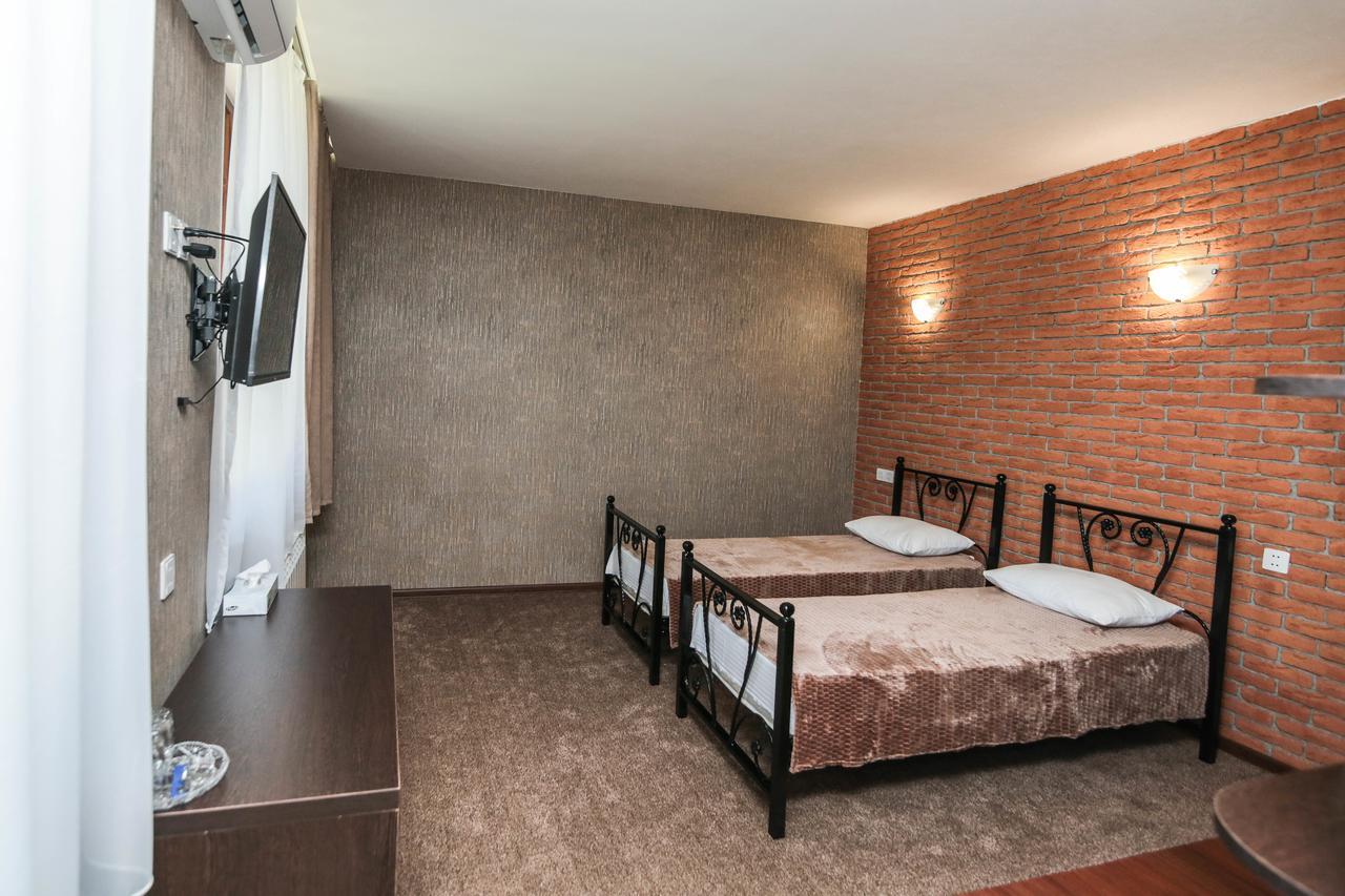 Evim Otel Zaqatala Exterior foto